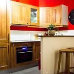 Charming And Ideal For A Couple Near Montparnasse